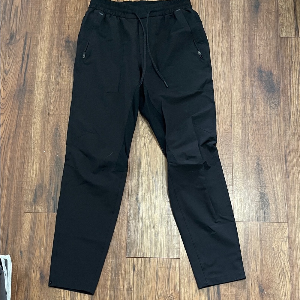 Lululemon Black Men's Joggers